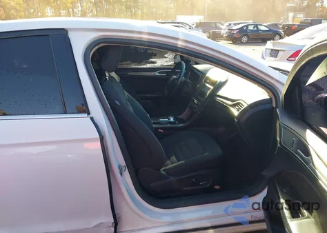 2017 Ford Fusion Se z USA, uszkodzony, nr VIN 3FA6P0HD9HR188693